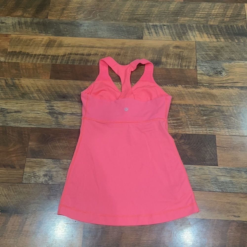 Lululemon tank top 4 (4999) - Picture 3 of 5